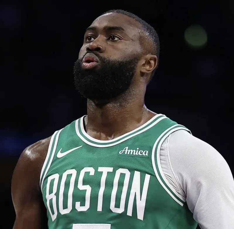 爱游戏APP-本季运动战进球最多的是：杰伦-布朗第1，SGA第3，东契奇第7